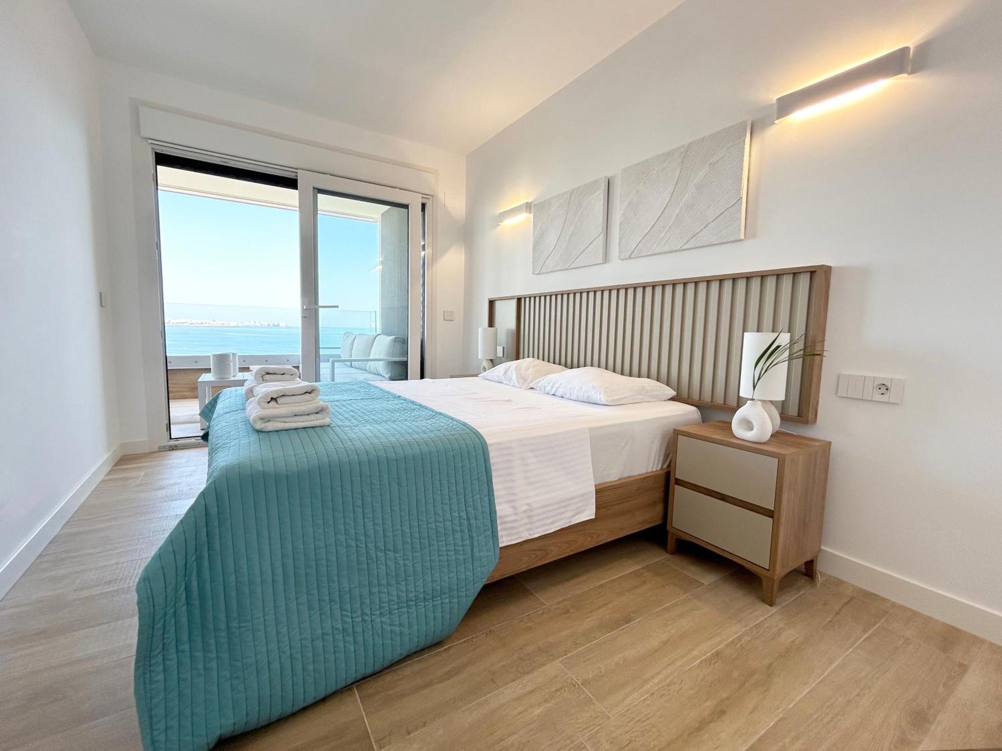 Posidonia Punta Prima - Luxury Seafront Apartments Zewnętrze zdjęcie