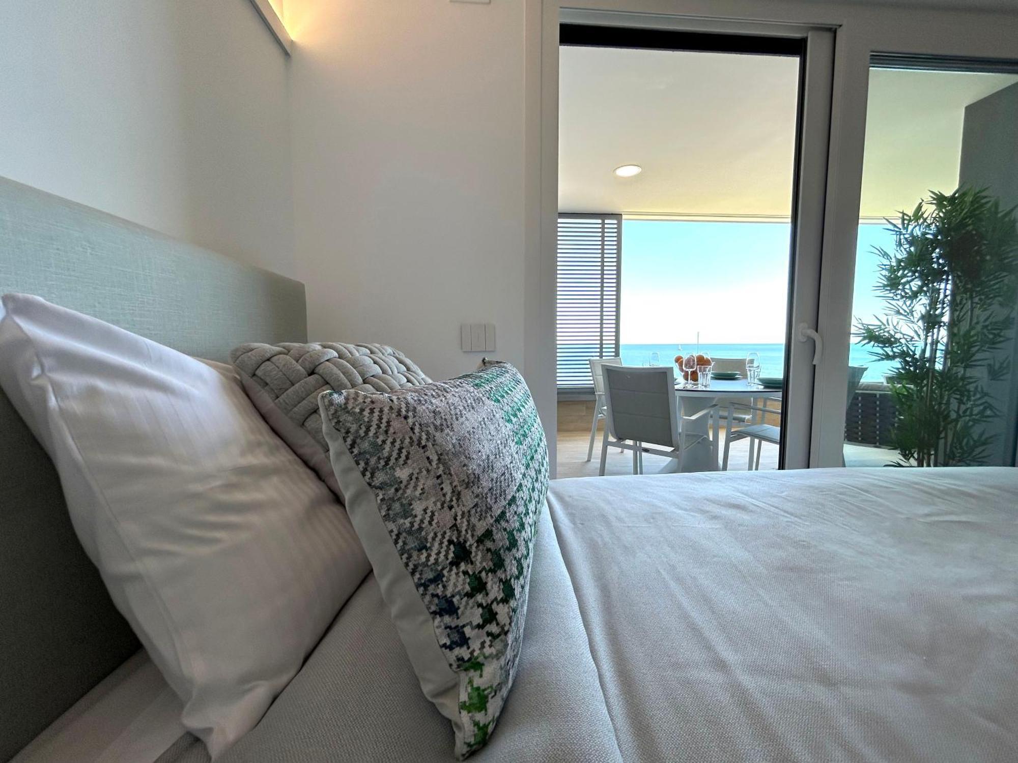 Posidonia Punta Prima - Luxury Seafront Apartments Zewnętrze zdjęcie